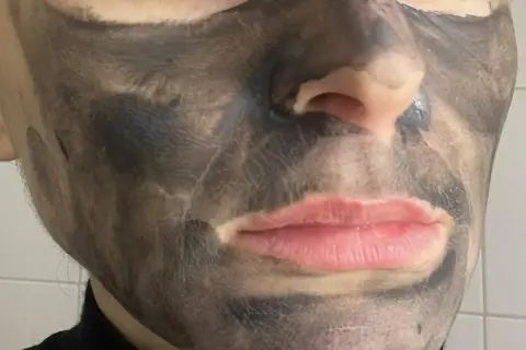 Avon maseczki rewitalizujące: Która przywróci blask Twojej skórze?